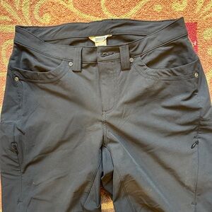 Duluth Trading Co Black Cargo Pants